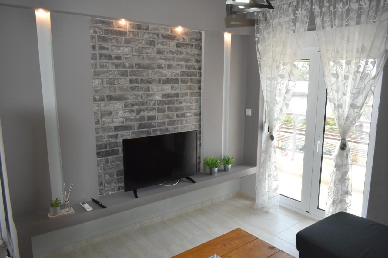 Virgin Rocks Apartments 1 Καλαμπάκα Εξωτερικό φωτογραφία